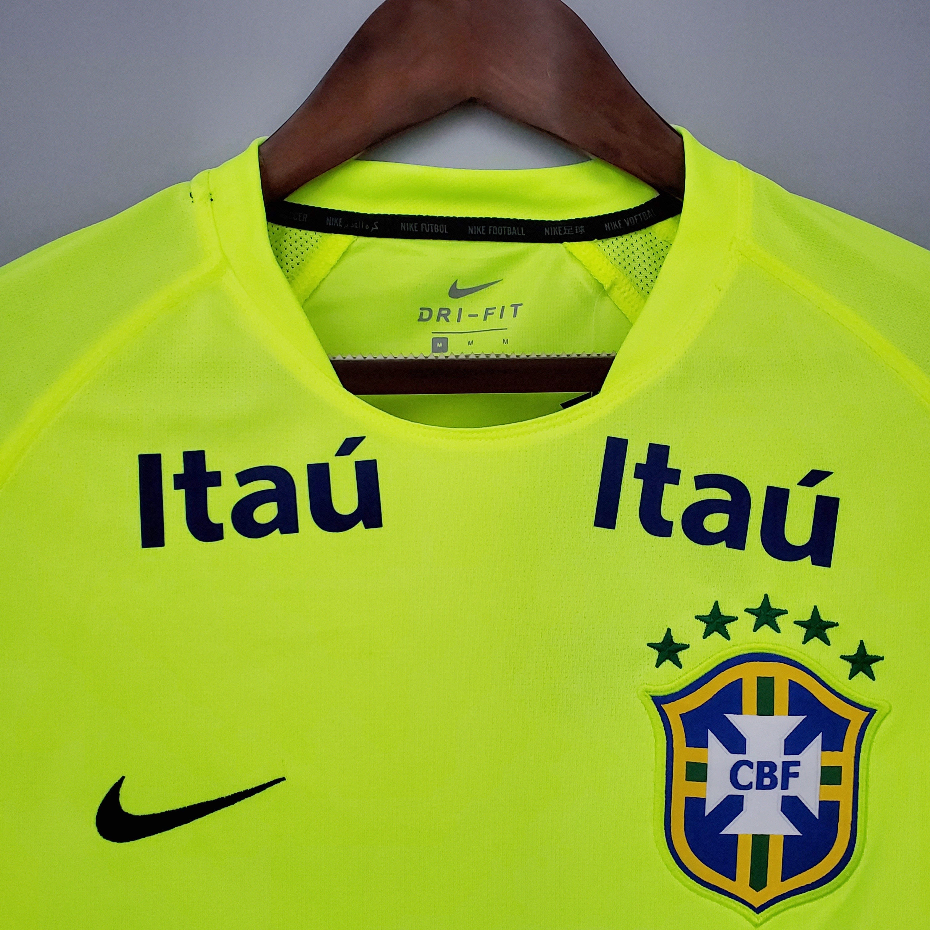Camisa Seleção Treino 21/22- Versão Retro